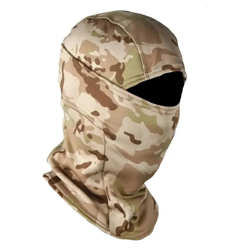 Polare Jagdmütze mit Wüstentarnung aus Fleece, schützende Mütze mit verlängertem Kragen, Profilansicht auf neutralem Hintergrund – Cagoules Raum