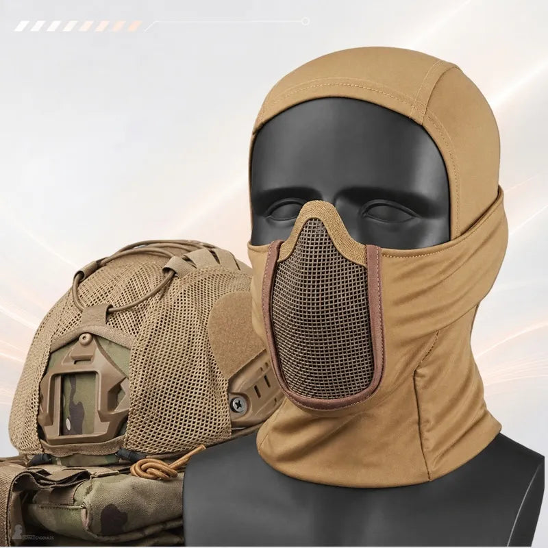 Cagoule grillagée airsoft FacialShield sable portée avec un casque tactique - Espace Cagoules