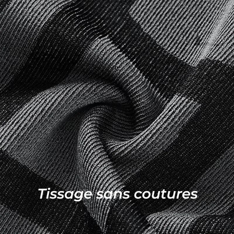 Cagoule masque moto en polyester vue en gros plan, détail du tissage sans coutures apparentes pour un port confortable sous casque – Espace Cagoules