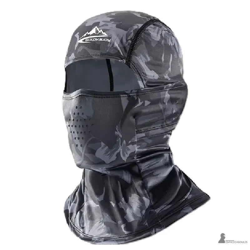 Militärmaske mit 1 Loch aus glattem, schwarzem Camouflage-Seidenstoff, Frontansicht mit großem Augenöffnungsbereich und atmungsaktivem, perforiertem Bereich, der das Gesicht und den Hals bedeckt - Cagoules Space