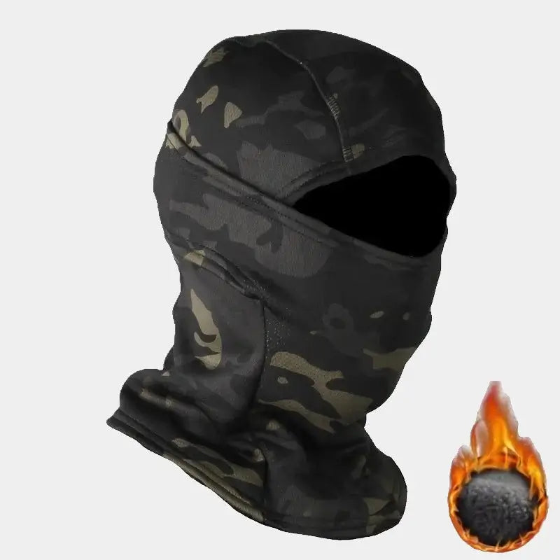 Cagoule militaire noire en camouflage tactique, doublée polaire pour les opérations militaires.