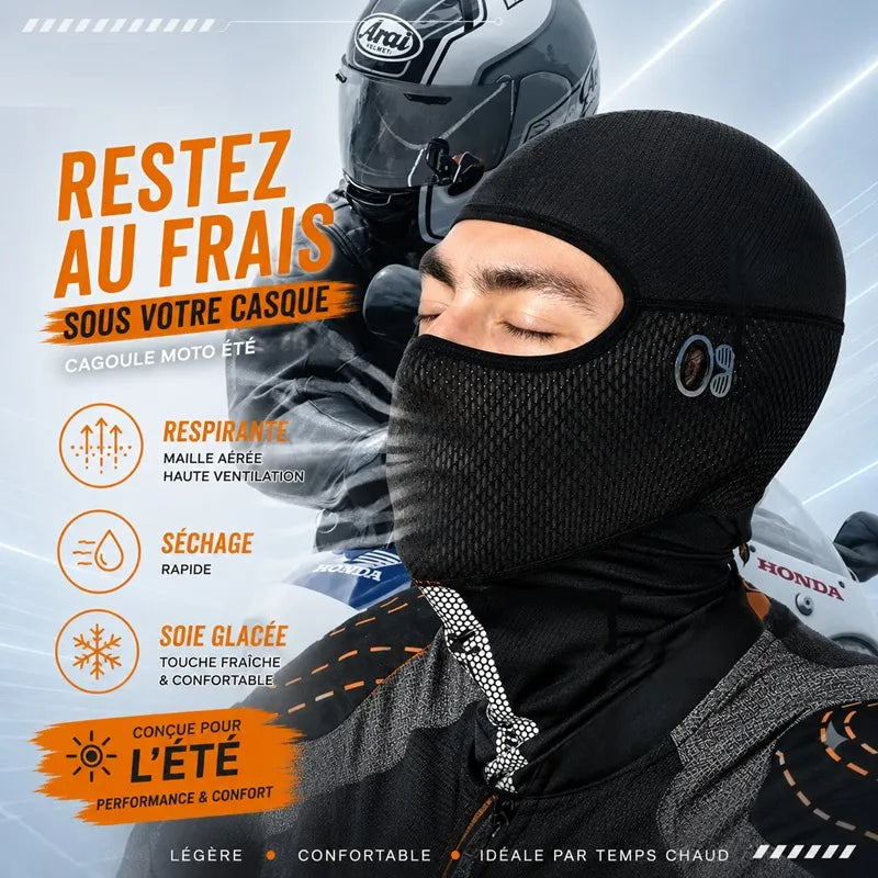 Cagoule moto été noire portée par un motard pour rester au frais sous le casque - Espace Cagoules