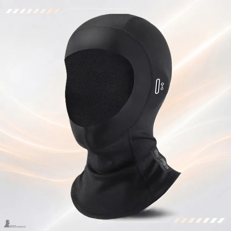 Cagoule moto hiver FreeFace version avec passage latéral pour lunettes, vue de trois-quarts - Espace Cagoules