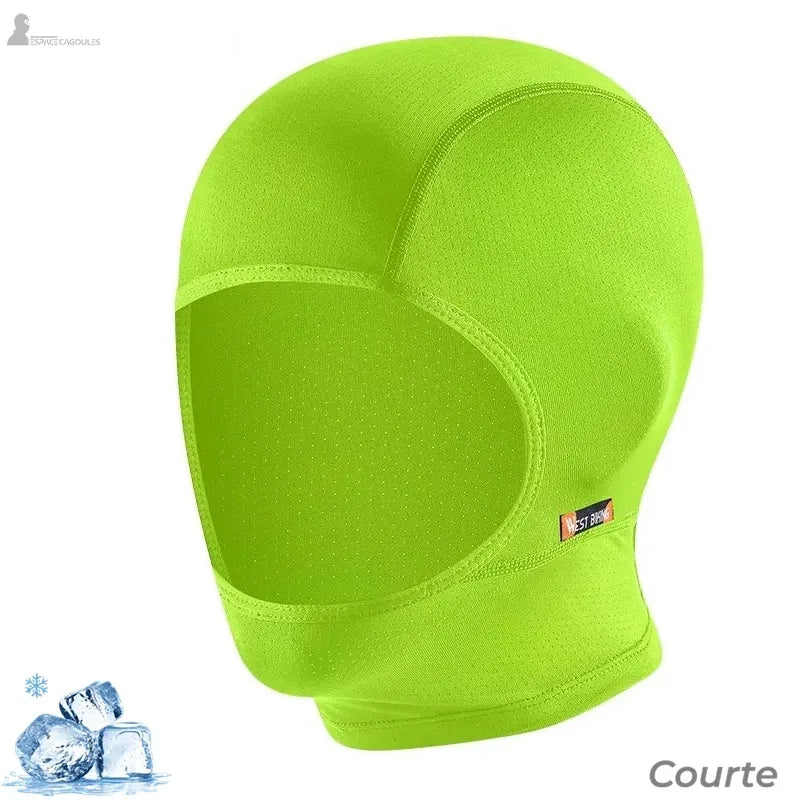 Cagoule verte courte vue de profil avec tissu micro perforé léger et respirant - Espace Cagoules