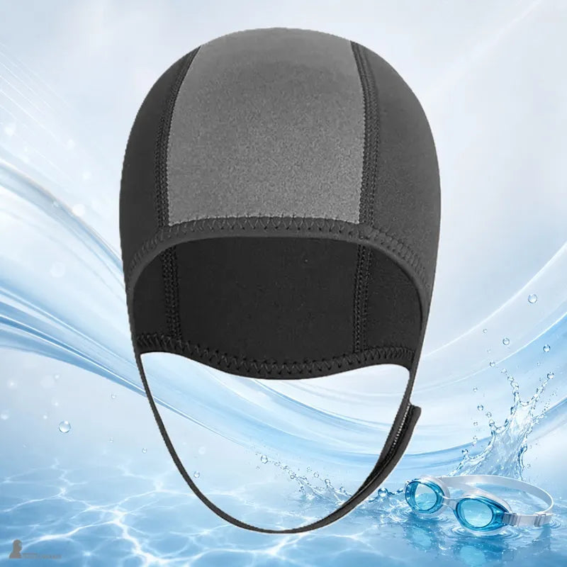 Bonnet de natation néoprène coloris gris et noir de face, jugulaire sous le menton visible - Espace Cagoules