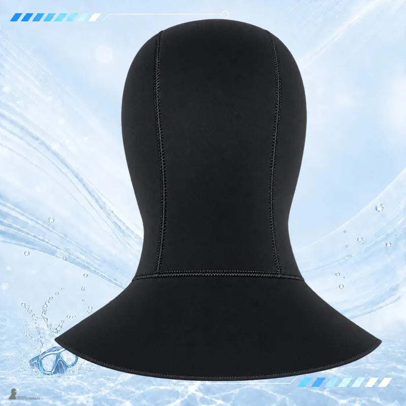 Cagoule de plongée OceanGuard vue de dos, bavette couvrant la nuque et le haut du dos - Espace Cagoules