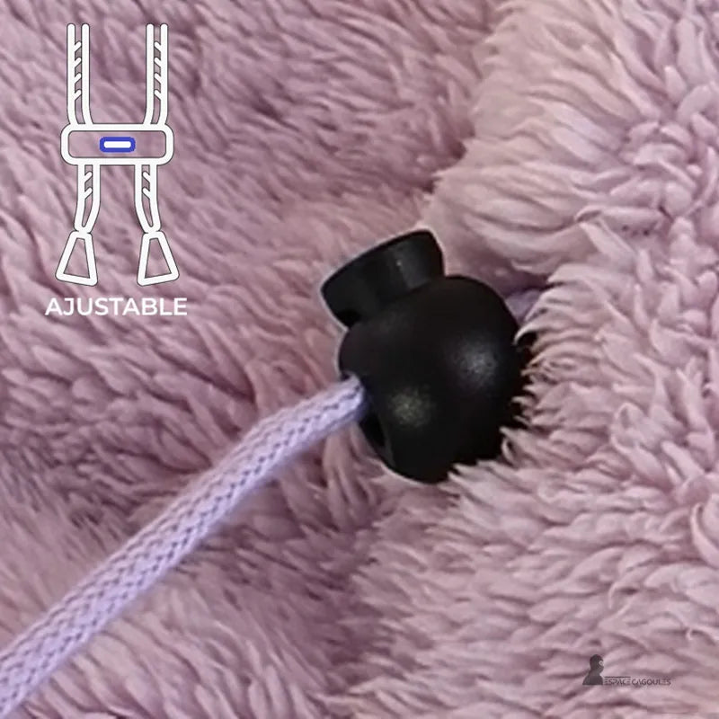 Cagoule polaire enfant 4 à 10 ans détail du cordon de serrage noir sur tissu lilas ajustable – Espace Cagoules