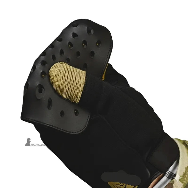 Vista dettagliata con passamontagna airsoft di un guscio protettivo traspirante integrato nel guanto per una buona presa e una ventilazione ottimale - Espace Cagoules