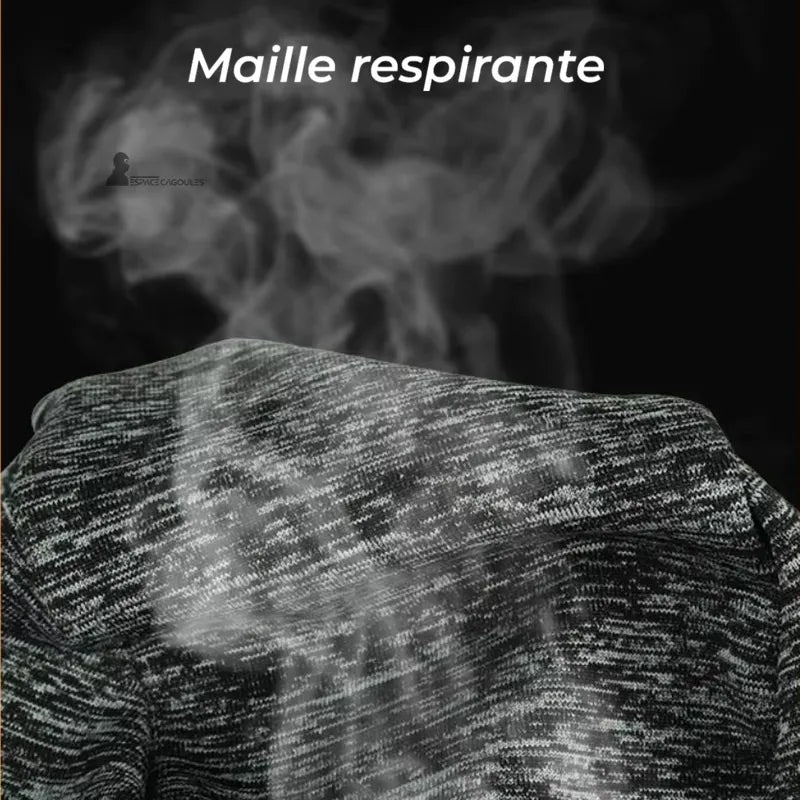 Cagoule ski enfant sous casque illustrant la maille respirante du tissu, détail matière favorisant l’évacuation de l’humidité pendant l’effort - Espace Cagoules