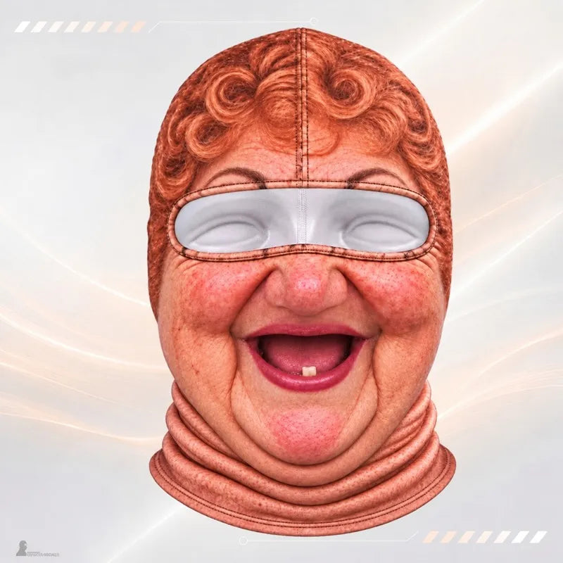 Cagoule ski fun FaceFun imprimé mamie rousse aux cheveux bouclés et sourire à une dent, vue de face sur fond clair - Espace Cagoules