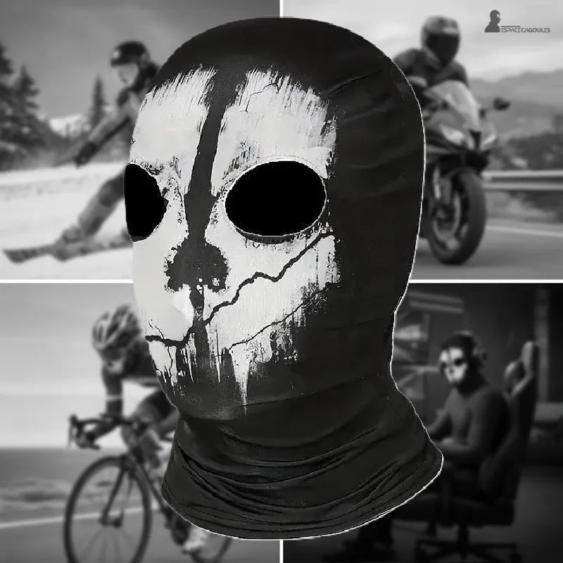 Black Skull balaclava with a cracked effect white skull pattern, three-quarter view on a blurred background of sports visuals – Cagoules Space.
