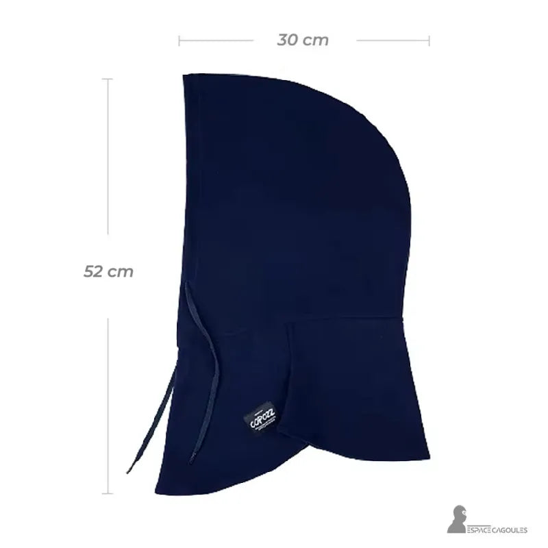 Cagoule sur Casque avec dimensions 52 cm de long et 30 cm de large, montrant la coupe ergonomique pour le port sur casque.