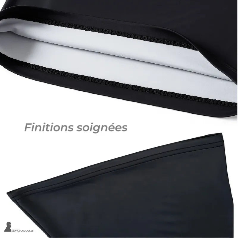 Cagoule tête de mort 2 trous, détail des coutures et finitions soignées au niveau du bas de la cagoule, vue rapprochée sur fond clair - Espace Cagoules