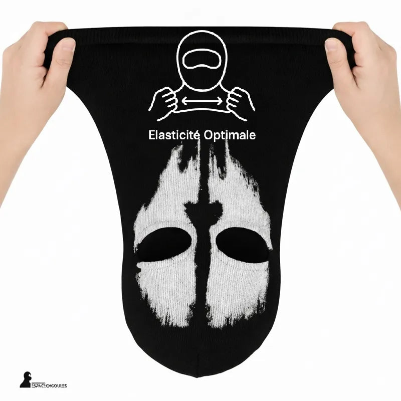 Cagoule tête de mort Call of Duty en coton et spandex extensible, forme intégrale 1 trou, vue en tension montrant l’élasticité optimale du textile noir - Espace Cagoules