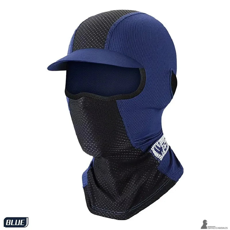 Casquette cagoule homme bleu  avec visière courte et masque respirant micro-perforé présentée sur fond neutre vue de trois-quarts - Espace Cagoules