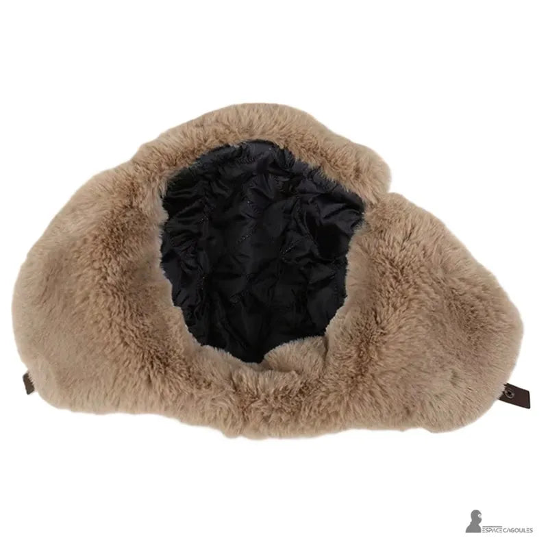 Chapka aviateur avec intérieur en fausse fourrure épaisse, vue intérieure montrant la doublure et le volume de protection - Espace Cagoules