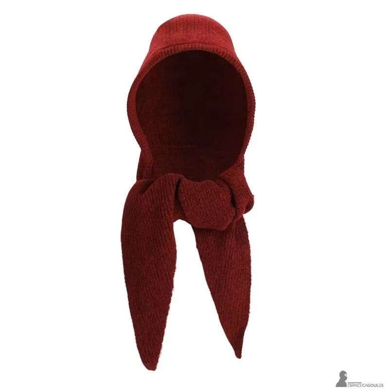 Echarpe cagoule femme bordeaux en maille tricotée, capuche enveloppante avec écharpe intégrée, vue de face sur fond blanc - Espace Cagoules