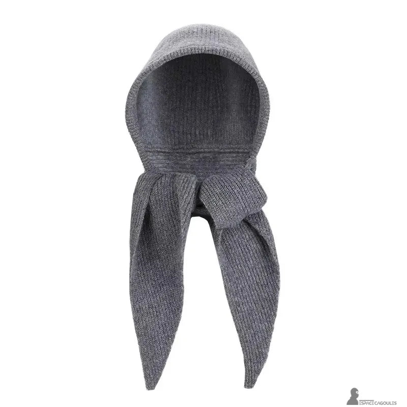 Echarpe cagoule femme grise en maille tricotée, capuche souple avec pans longs, vue de face sur fond blanc - Espace Cagoules