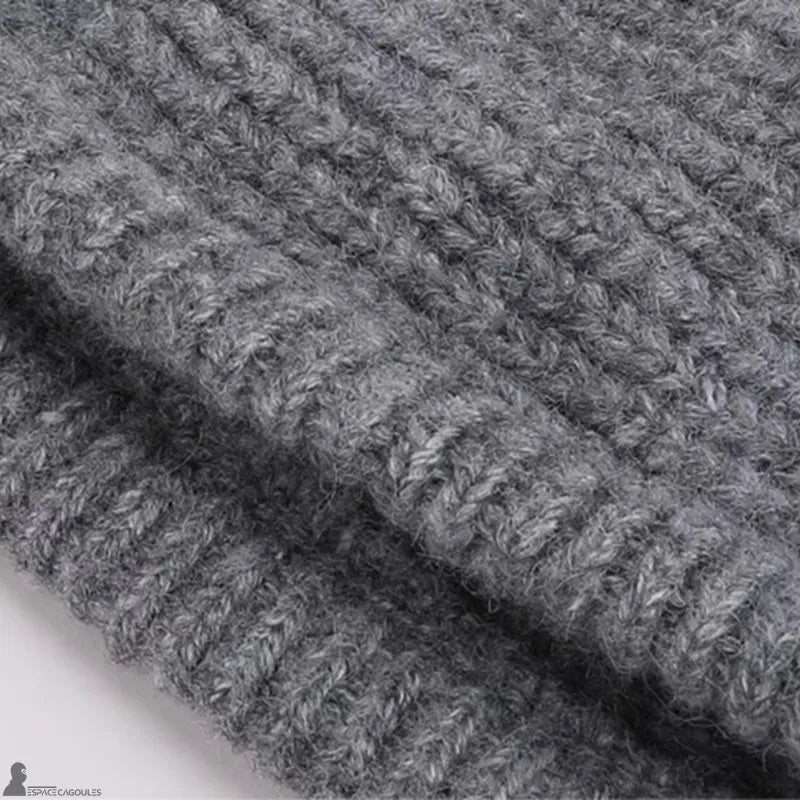 Echarpe cagoule femme grise en maille tricotée, détail de la bordure et des finitions, vue en gros plan matière - Espace Cagoules