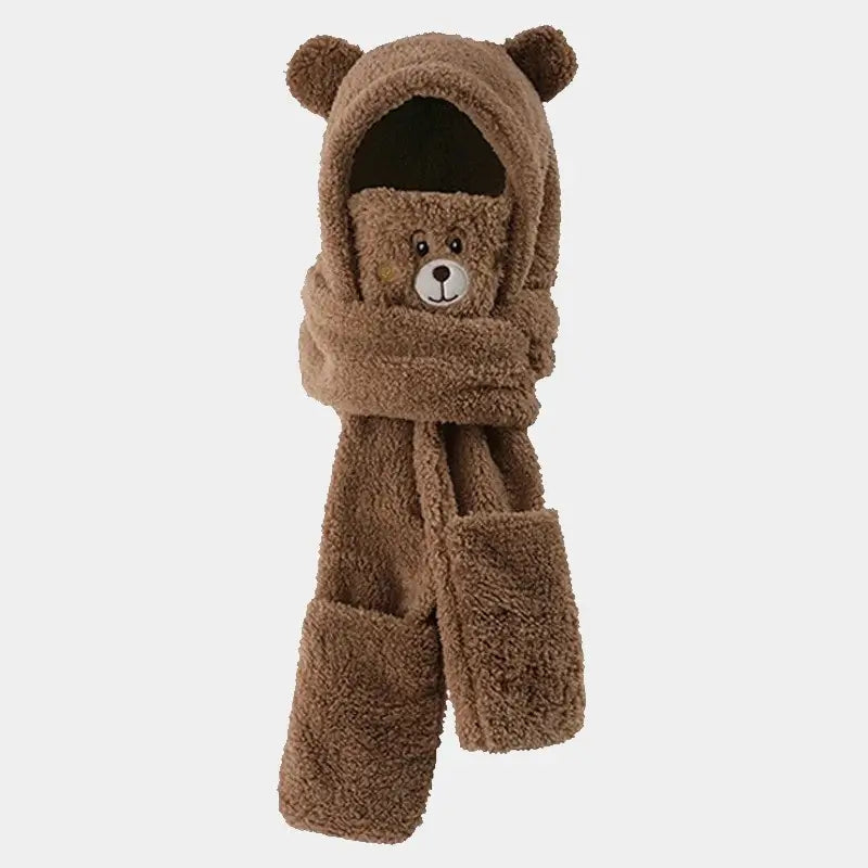 Écharpe cagoule pour femme en polaire marron avec des oreilles d'ours, un design doux et chaleureux intégrant une écharpe longue et un motif visage d'ours sur le devant. Idéal pour l'hiver.