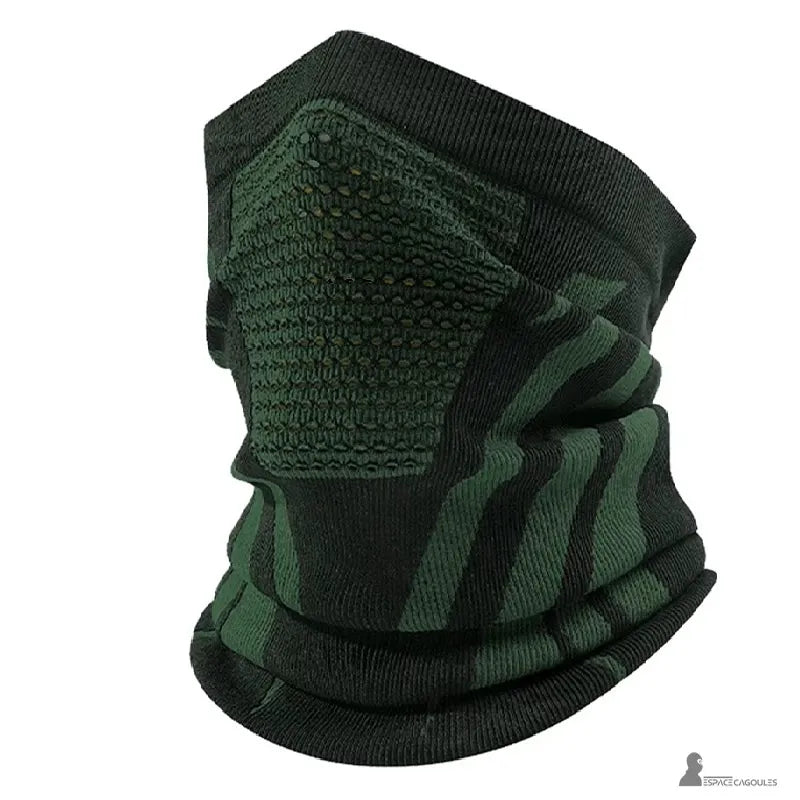 Masque cagoule ski en polyester extensible vert foncé, forme cache-cou avec maille respirante au niveau de la bouche, vue de profil sur fond blanc – Espace Cagoules