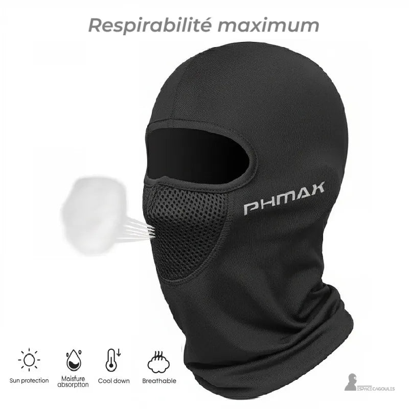 Moto cagoule noire avec maille respirante frontale laissant passer l’air pour plus de confort