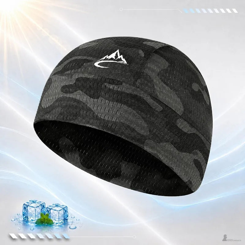 Sous-casque moto CapFlex camouflage noir en maille aérée avec logo montagne, vue de profil - Espace Cagoules